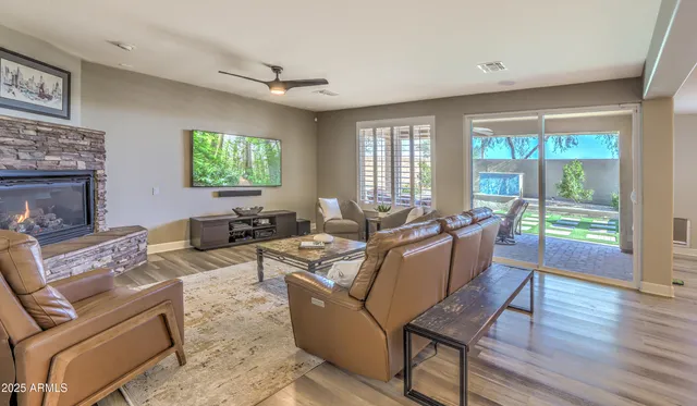 $1,125,000 | 21621 North 39th Terrace, Phoenix, AZ 85050