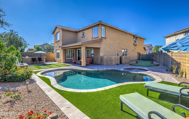 $1,125,000 | 21621 North 39th Terrace, Phoenix, AZ 85050