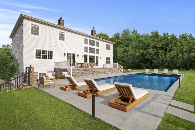 $110,000 | 490 Montauk Highway, Southampton, NY 11968