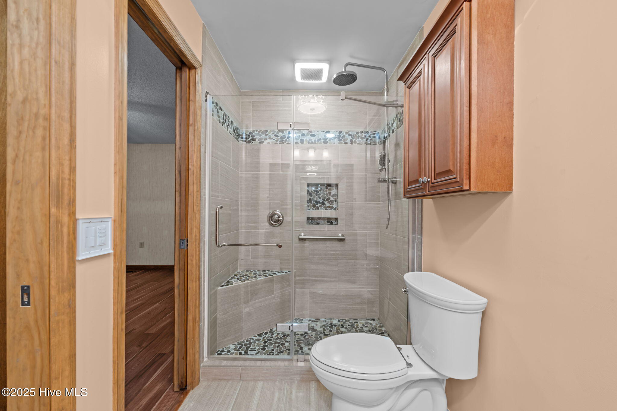 126 Hill Creek Road Chocowinity, NC 27817 - Photo 23 of 52 Primary Bath