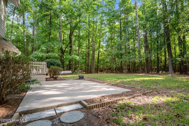 $327,000 | 126 Hill Creek Road, Chocowinity, NC 27817