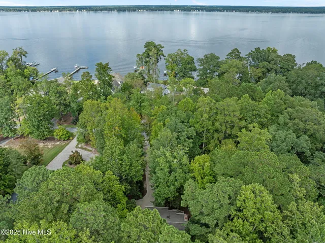 $327,000 | 126 Hill Creek Road, Chocowinity, NC 27817