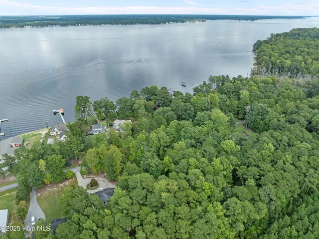 $327,000 | 126 Hill Creek Road, Chocowinity, NC 27817