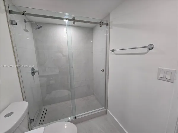 $1,900 | 4550 Northwest 9th Street, Unit 311E, Miami, FL 33126