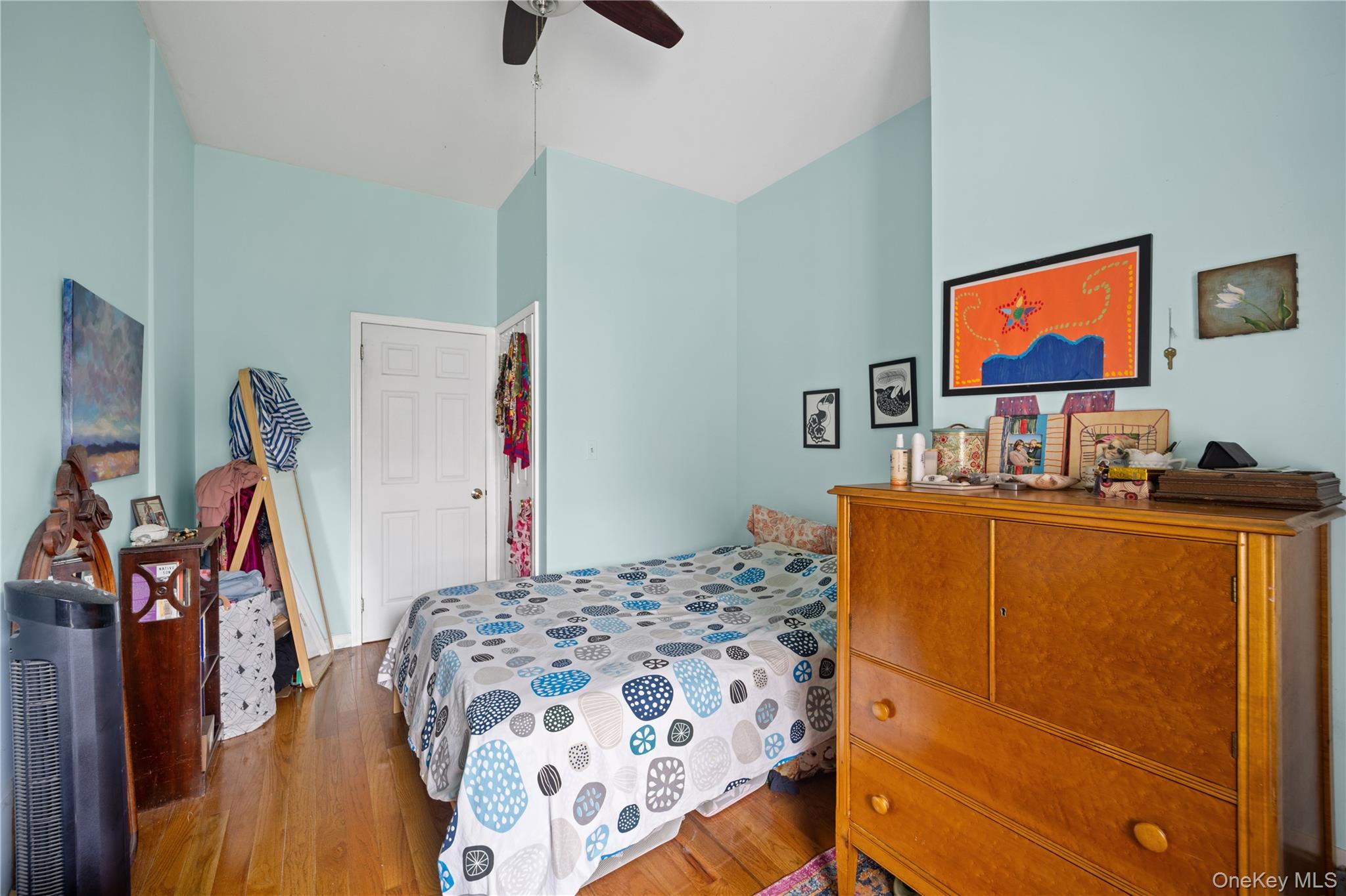 46-15 30th Road Queens, NY 11103 - Photo 12 of 24