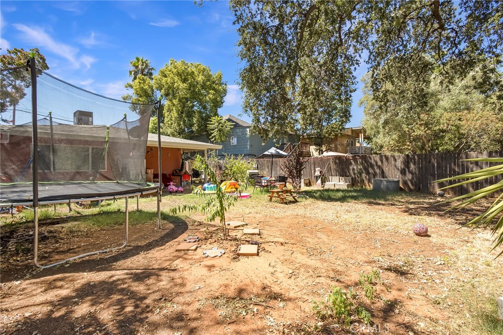 2232 Park Avenue Oroville, CA 95966 - Photo 37 of 55 2252 Park Ave backyard