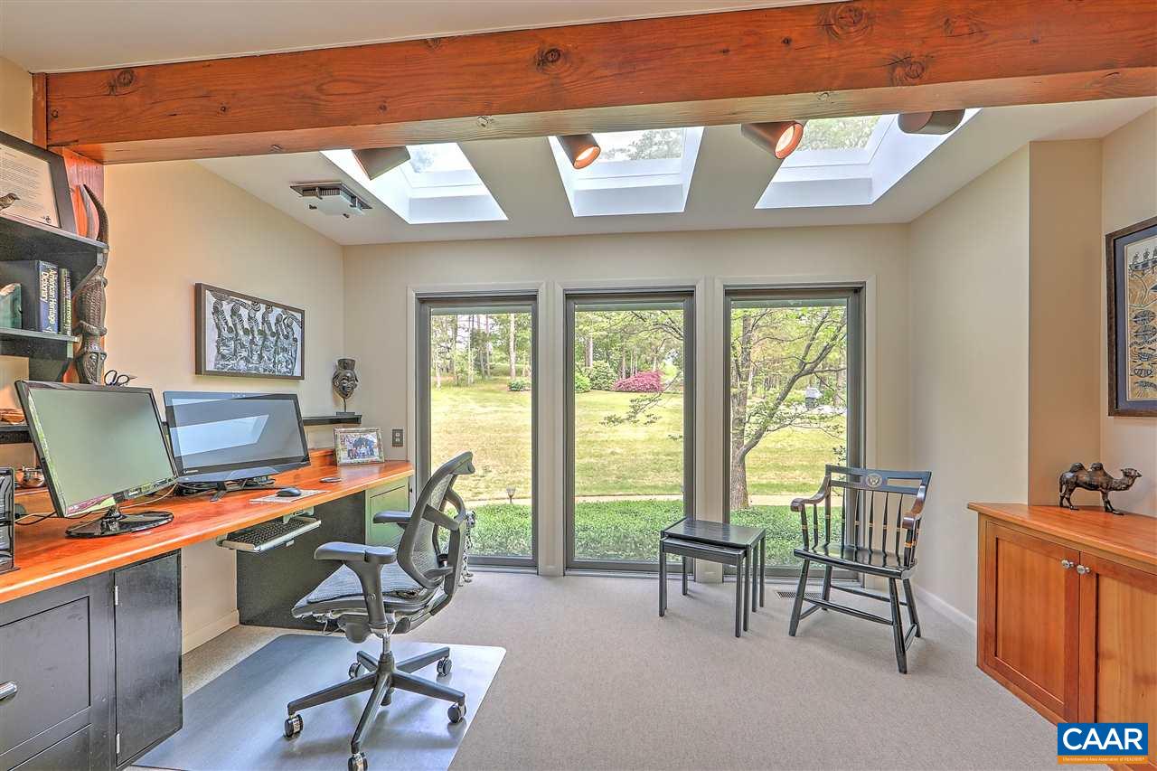 445 Spring Lane Charlottesville, VA 22903 - Photo 21 of 50 Gallery Image 21