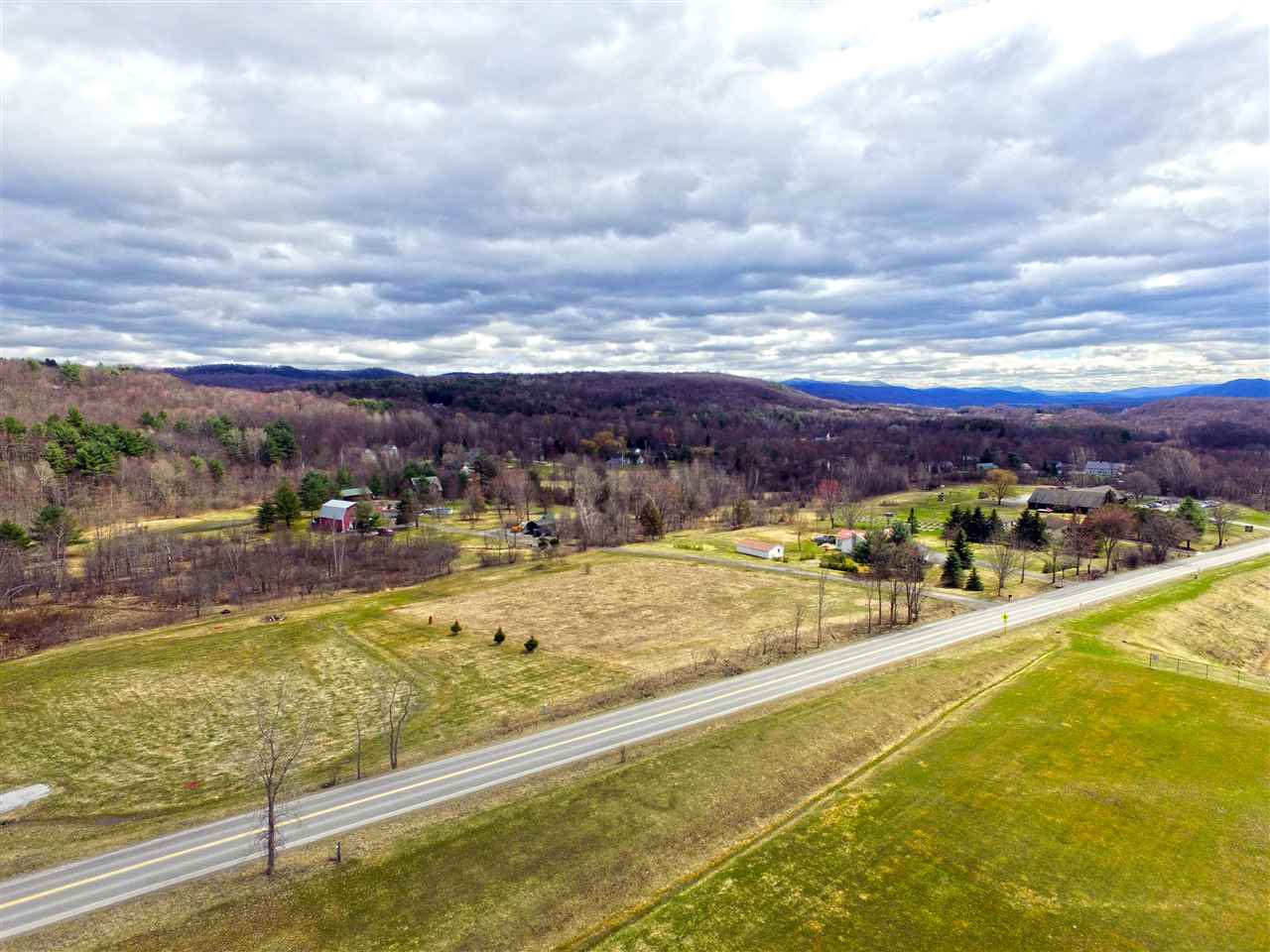 320 Pond Road Hinesburg, VT 05461 - Photo 4 of 35