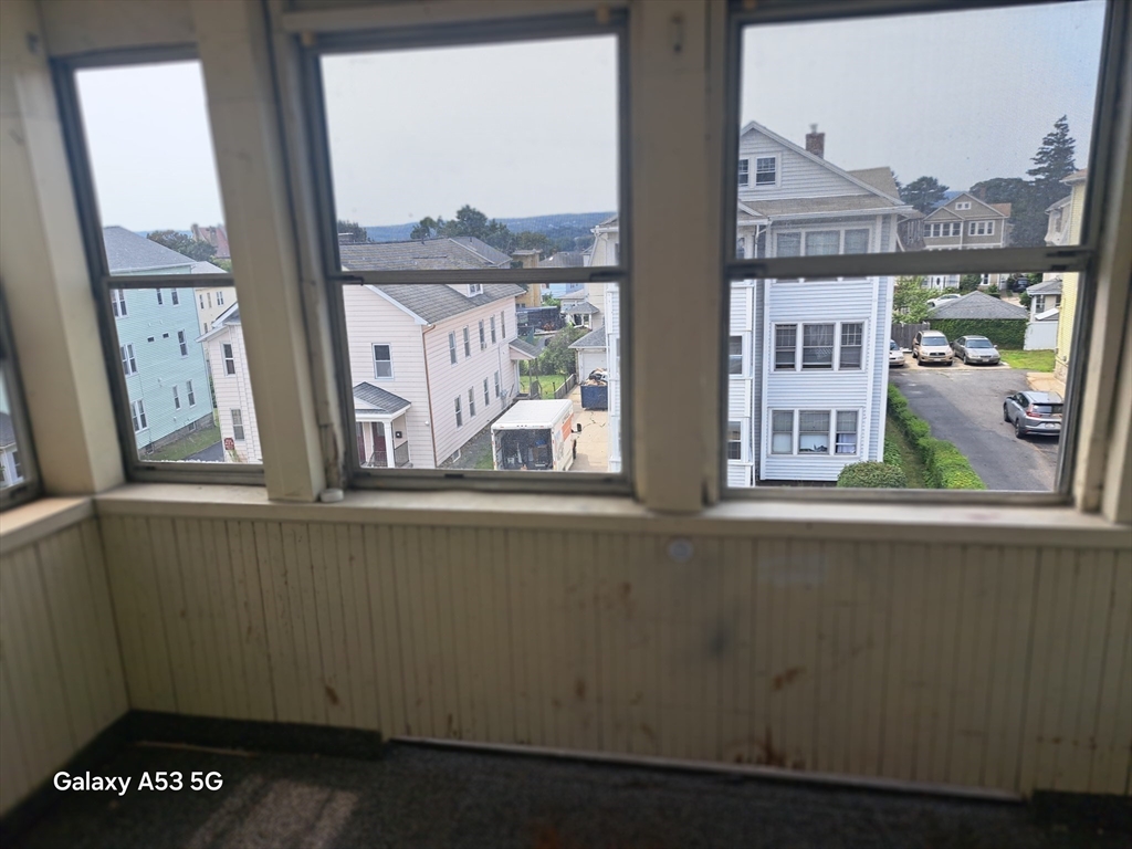 171 Vernon Street, Unit 3 Worcester, MA 01610 - Photo 6 of 40