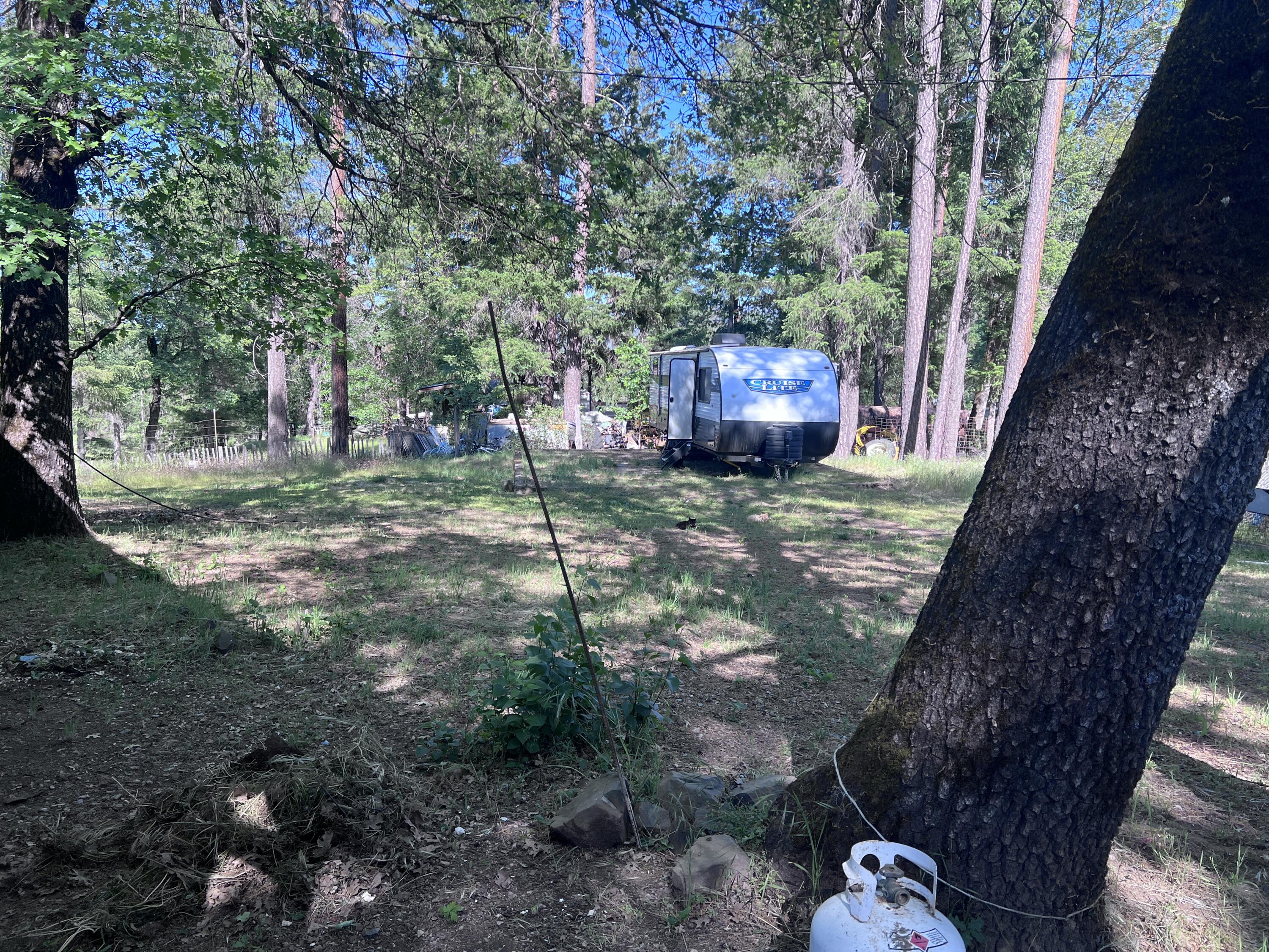 1411 Mc Alexander Road Hayfork, CA 96041 - Photo 31 of 38 RV:boat parking