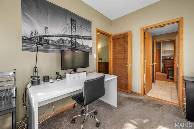 $300,000 | 4530 McPherson Avenue, Unit 1E, St. Louis, MO 63108