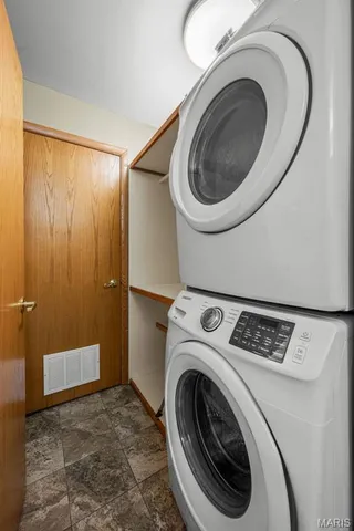 $300,000 | 4530 McPherson Avenue, Unit 1E, St. Louis, MO 63108