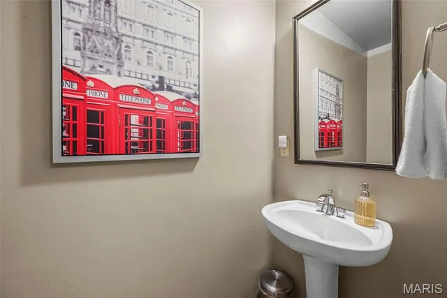 $300,000 | 4530 McPherson Avenue, Unit 1E, St. Louis, MO 63108