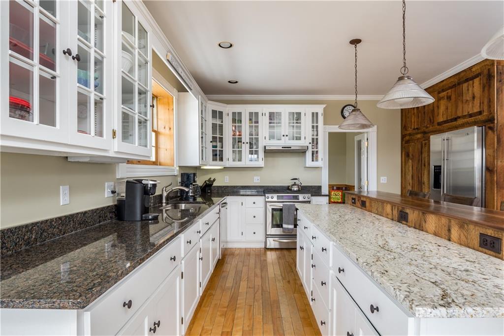 279 Intervale Road Bethel, ME 04217 - Photo 5 of 31 Beautiful granite counter tops.
