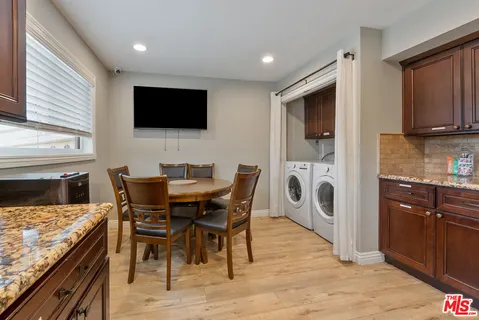 $1,550,000 | 9509 Jellico Avenue, Northridge, CA 91325