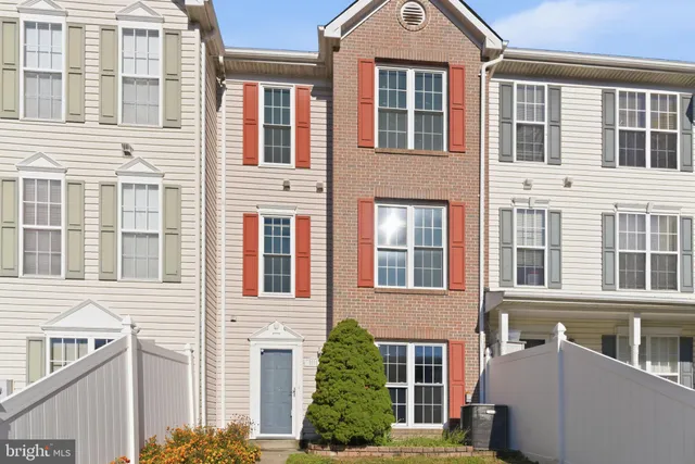 $359,999 | 1805 Chatfield Terrace, Severn, MD 21144