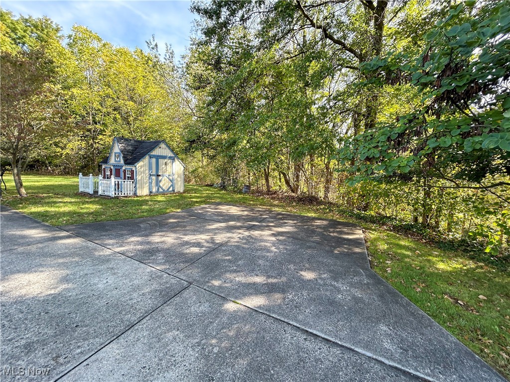 1115 Scoville North Road Vienna, OH 44473 - Photo 38 of 45