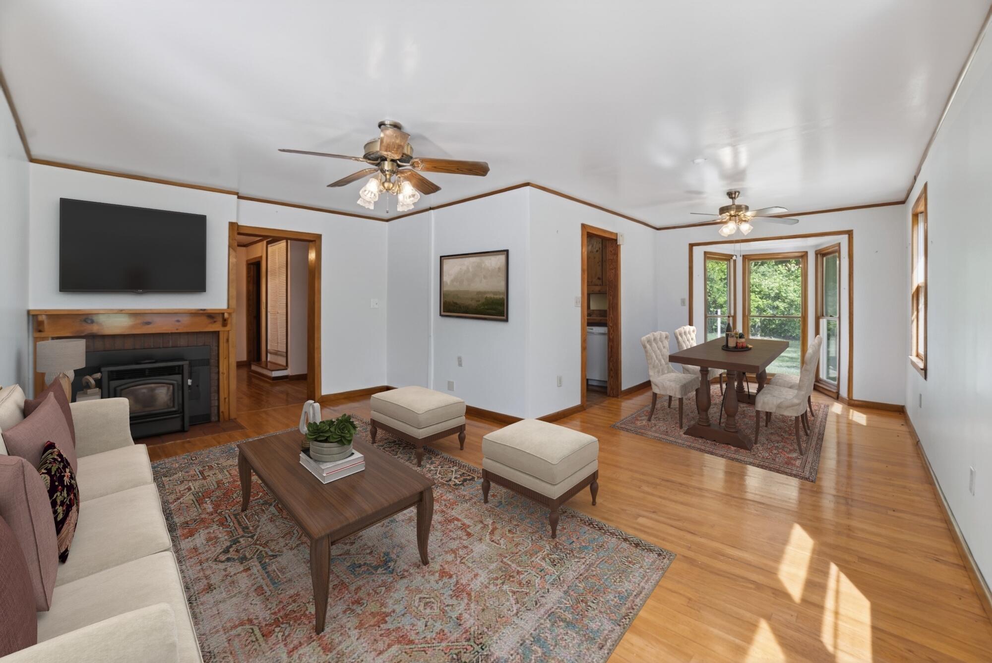 9322 Old State Road Holly Hill, SC 29059 - Photo 6 of 23 Virtually Stage Holly Hill Living