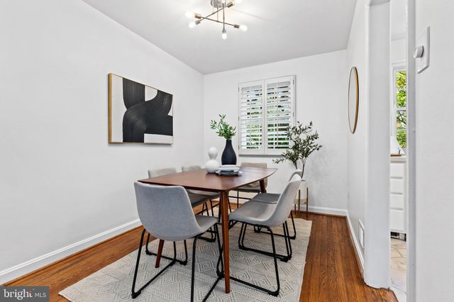 $764,000 | 128 East Rosemont Avenue, Alexandria, VA 22301