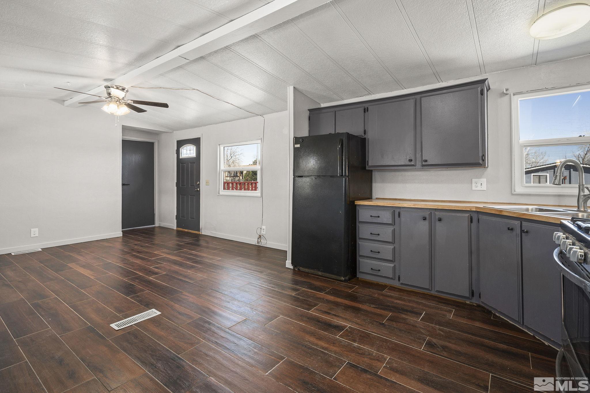 829 Silver Way Fernley, NV 89408 - Photo 11 of 21 Photo 11