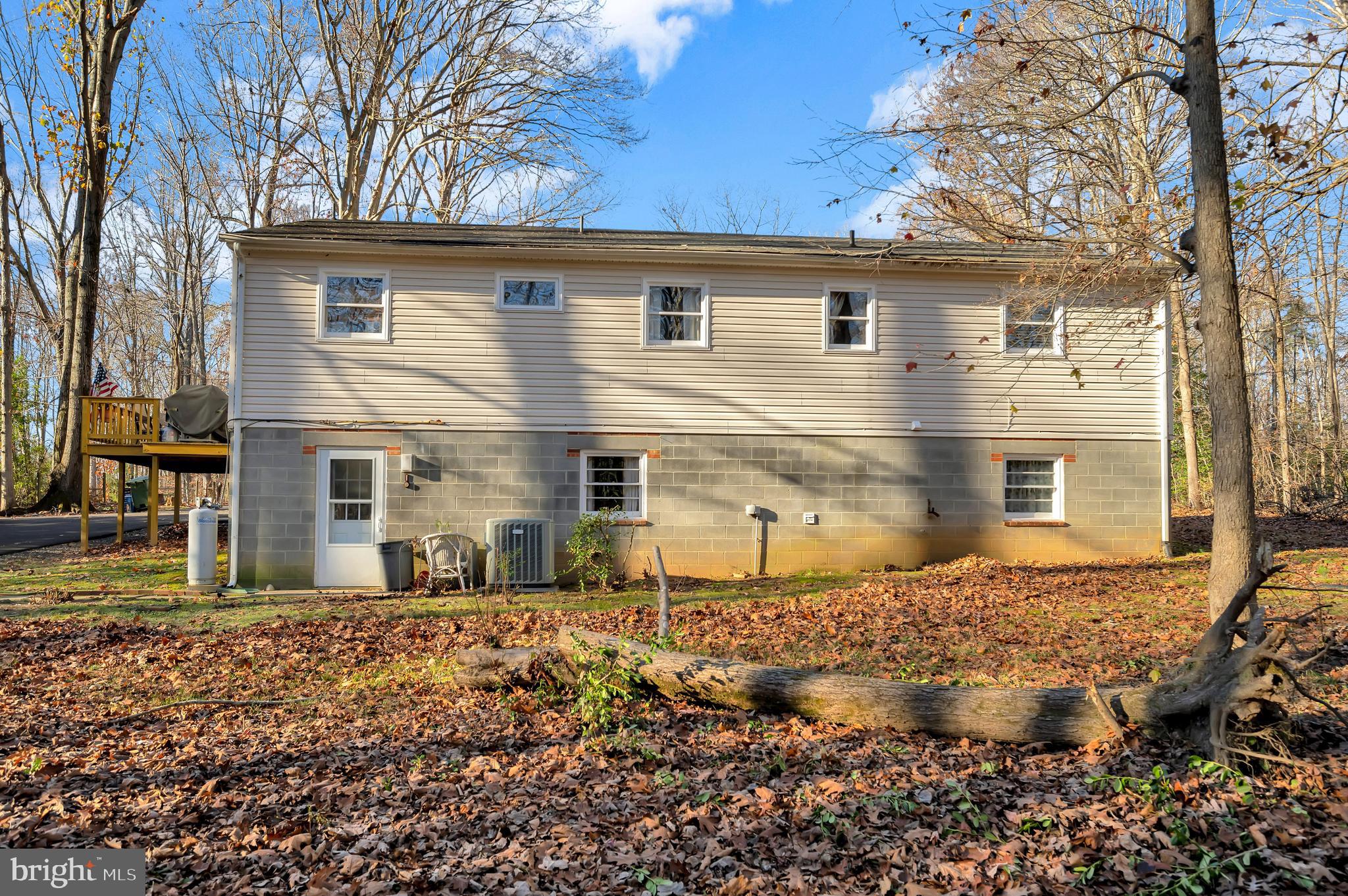18 Winslow Road Fredericksburg, VA 22406 - Photo 49 of 49 a backyard of a house