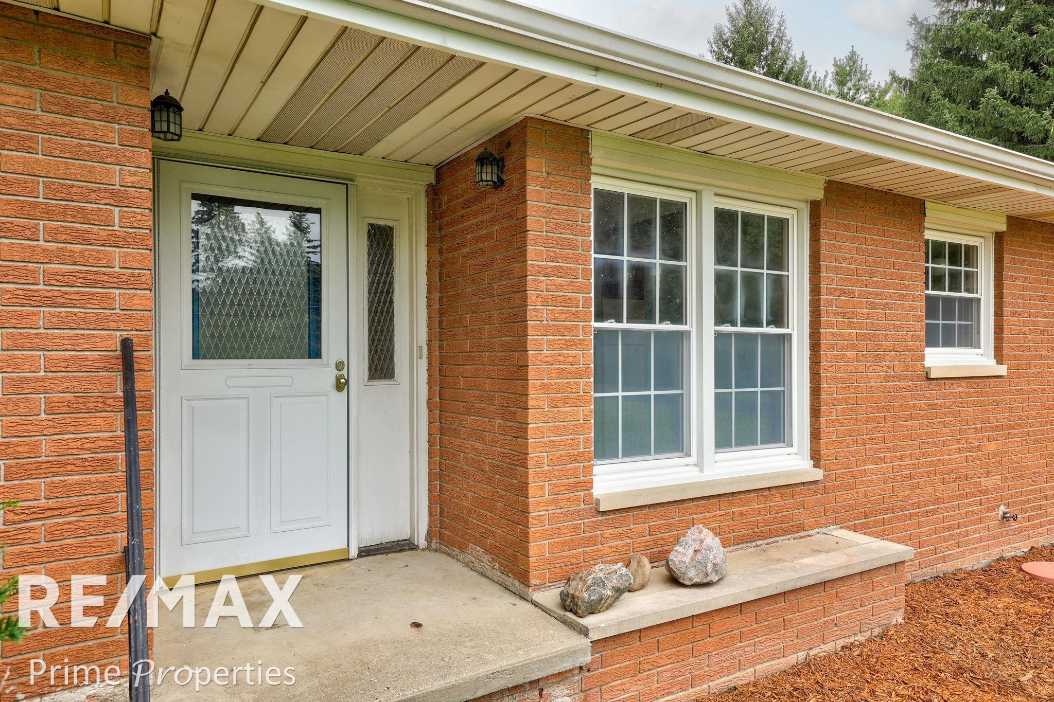 10339 Busch Road Birch Run, MI 48415 - Photo 7 of 70 50105063-6.JPG