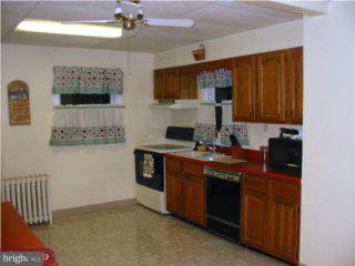 101 Kenmore Road Upper Darby, PA 19082 - Photo 3 of 6