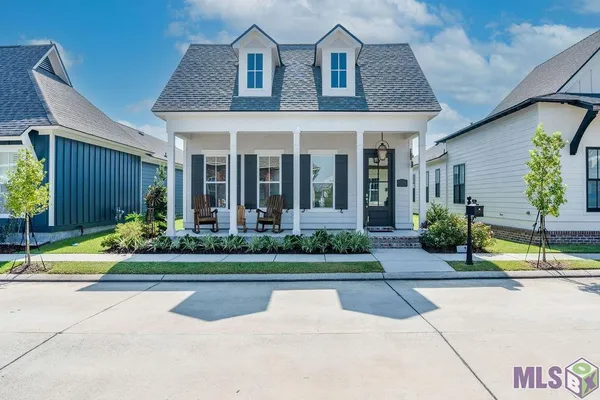 $325,000 | 172 Royal Oak Blvd., Thibodaux, LA 70301