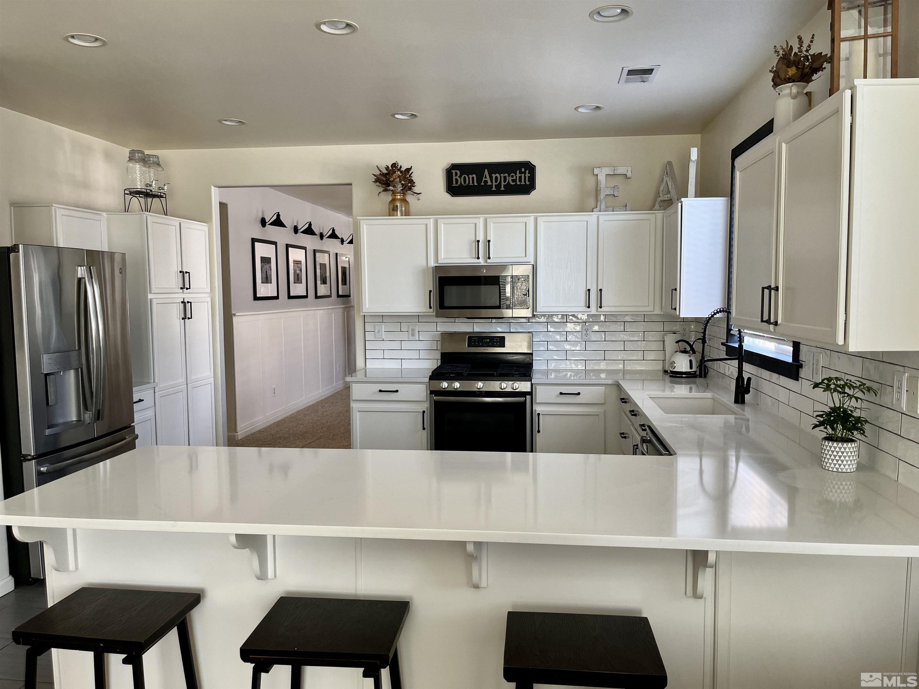 2214 Big Trail Circle Reno, NV 89521 - Photo 8 of 33 Photo 8