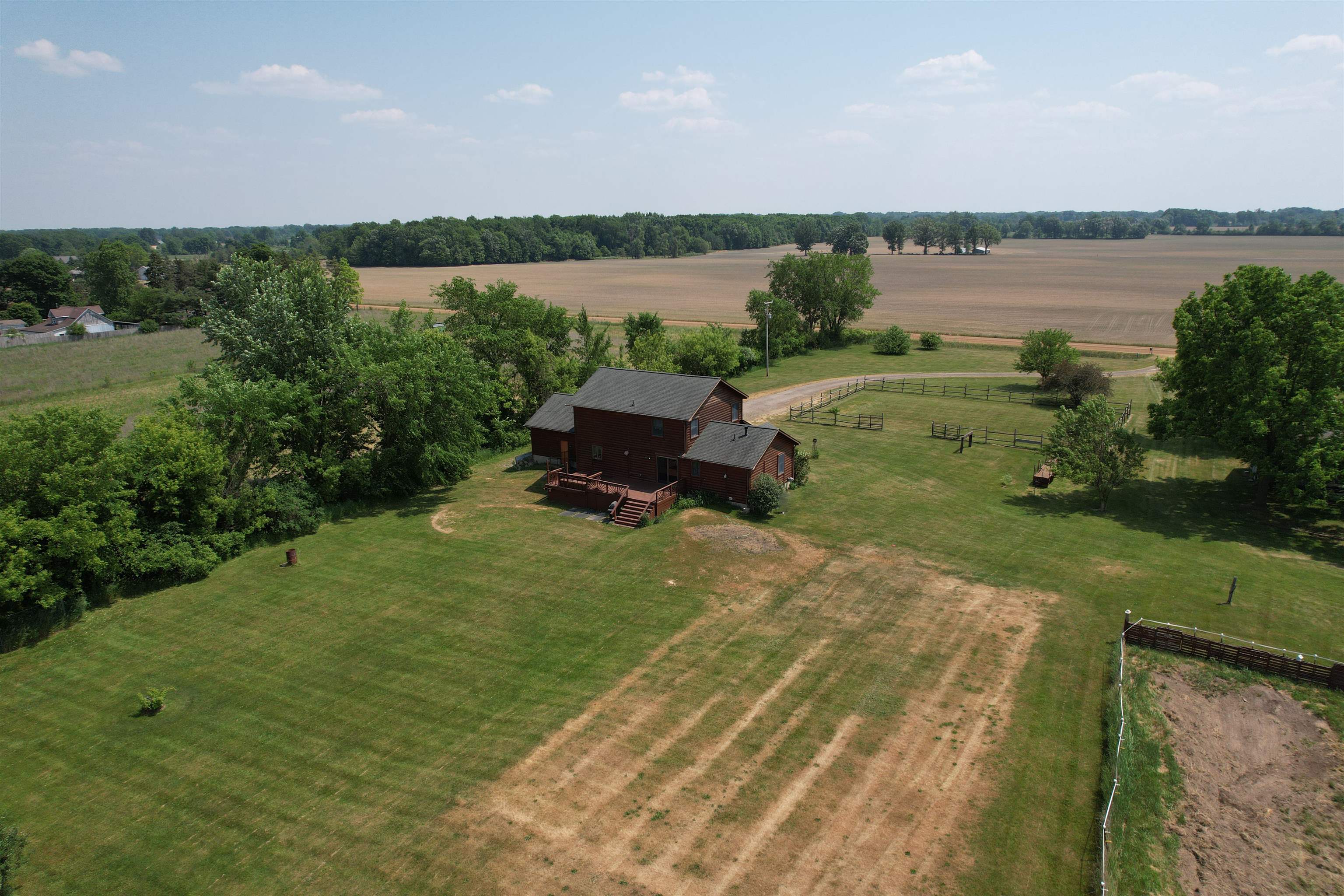 11229 Pittsburg Road Durand, MI 48429 - Photo 67 of 82 50109852-66.JPG