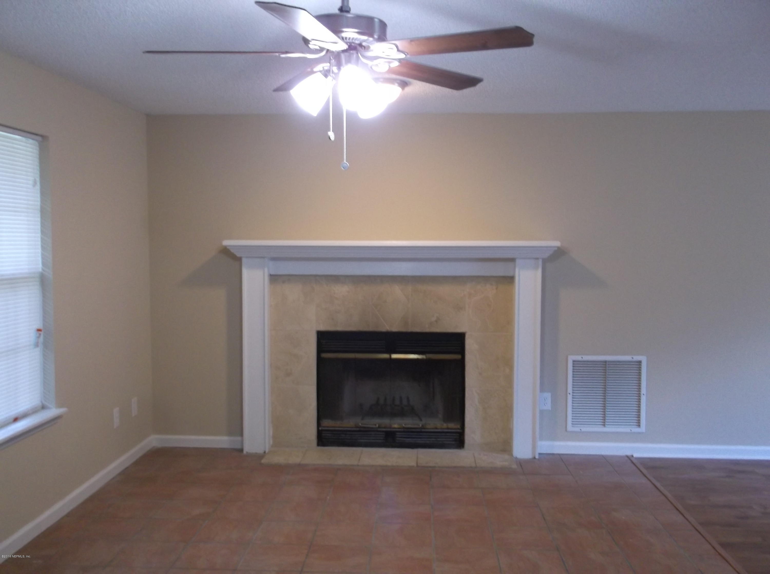 5352 Muscovy Road Middleburg, FL 32068 - Photo 7 of 10 Living Room