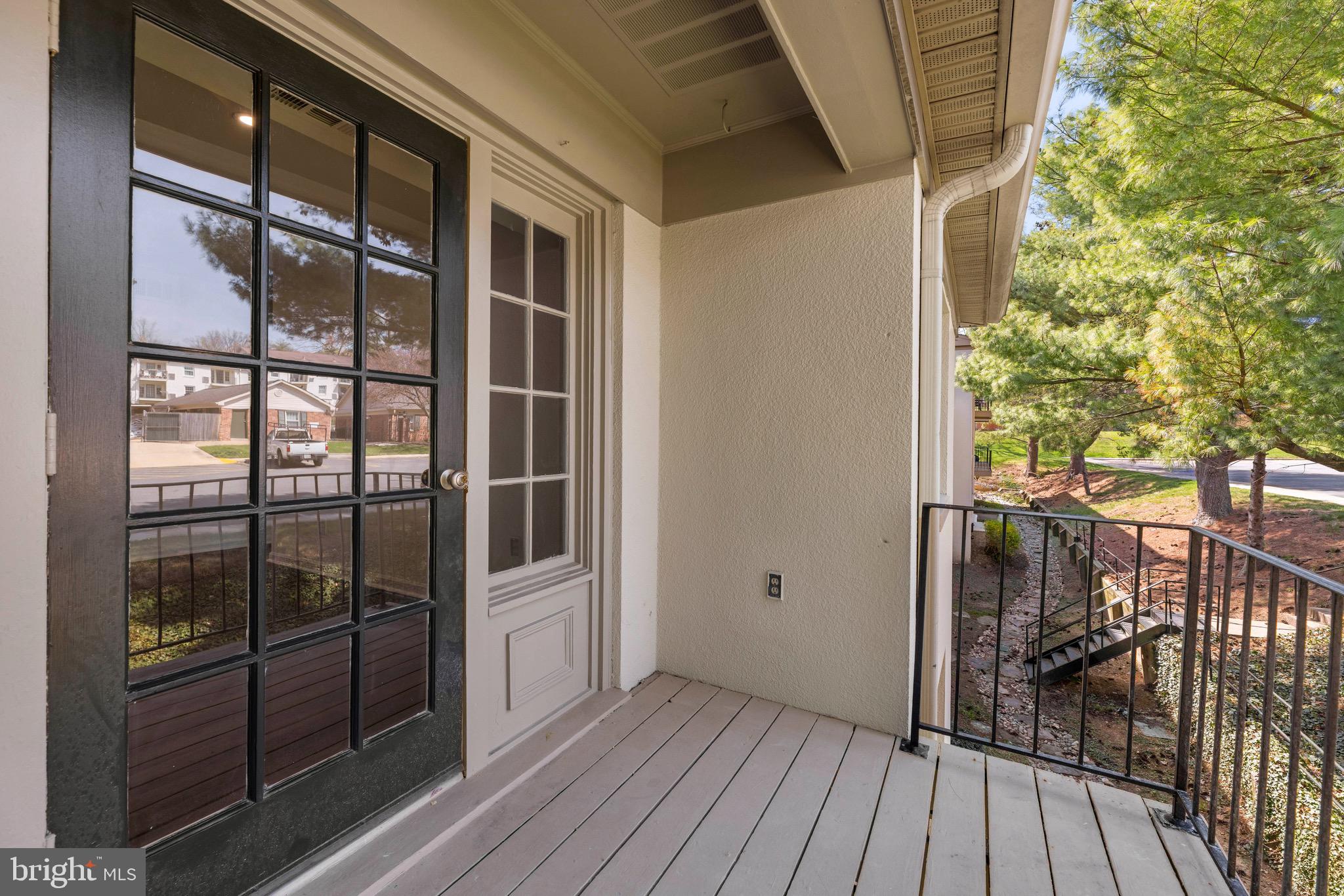 5898 Surrey Hill Place, Unit 684 Springfield, VA 22152 - Photo 15 of 24