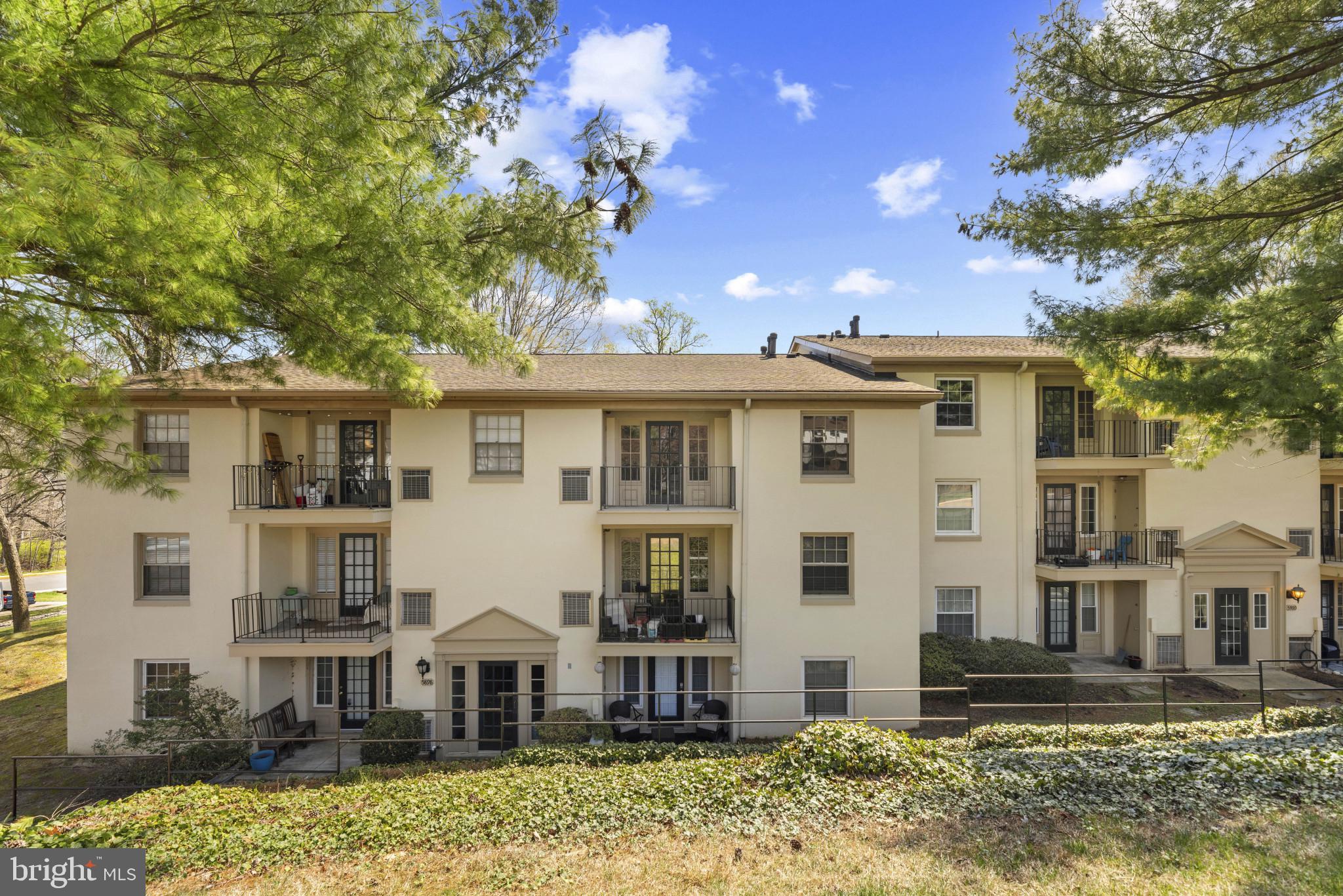 5898 Surrey Hill Place, Unit 684 Springfield, VA 22152 - Photo 21 of 24 Rear of Condo