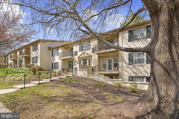 $265,000 | 5898 Surrey Hill Place, Unit 684, Springfield, VA 22152