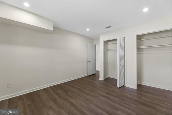 $265,000 | 5898 Surrey Hill Place, Unit 684, Springfield, VA 22152