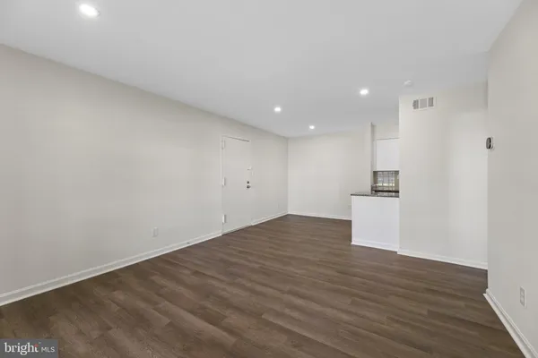 $265,000 | 5898 Surrey Hill Place, Unit 684, Springfield, VA 22152