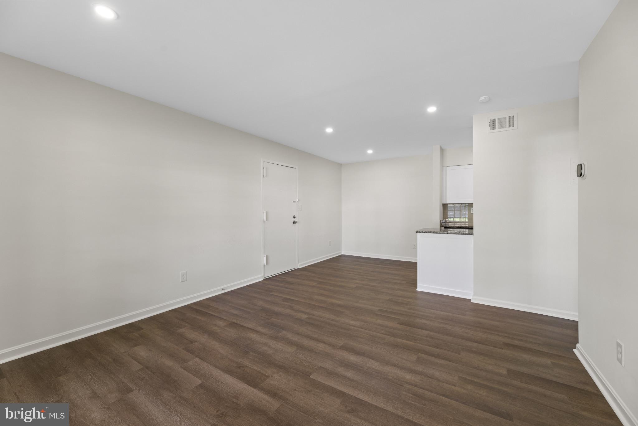 5898 Surrey Hill Place, Unit 684 Springfield, VA 22152 - Photo 7 of 24