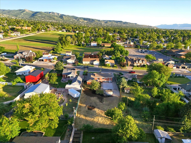 555 East Pages Lane Centerville, UT 84014 - Photo 54 of 57