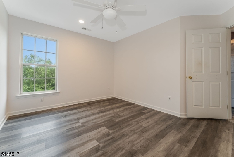 209 Kuhl Road Flemington, NJ 08822 - Photo 29 of 50