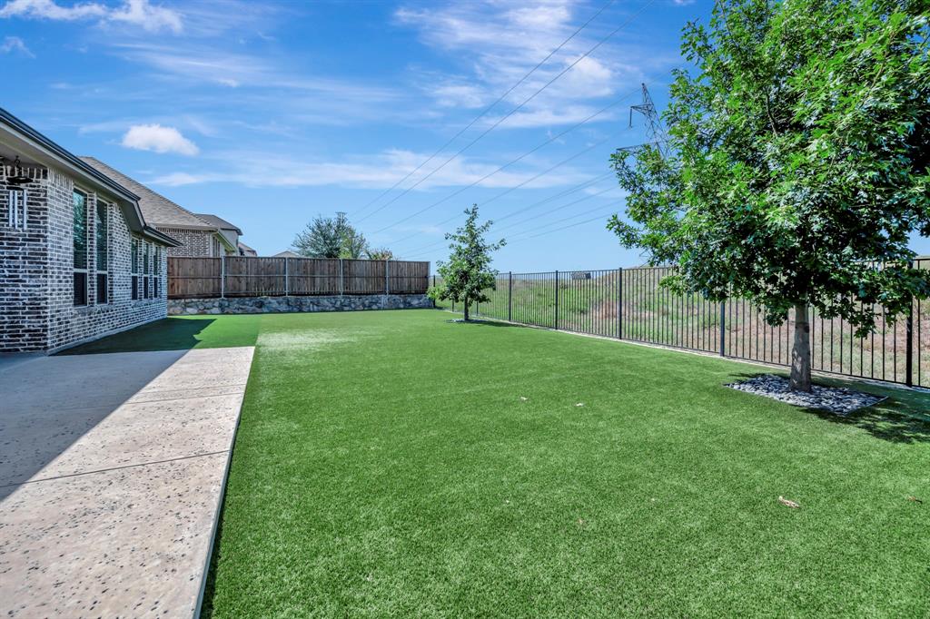 1129 Highpoint Way Roanoke, TX 76262 - Photo 21 of 23