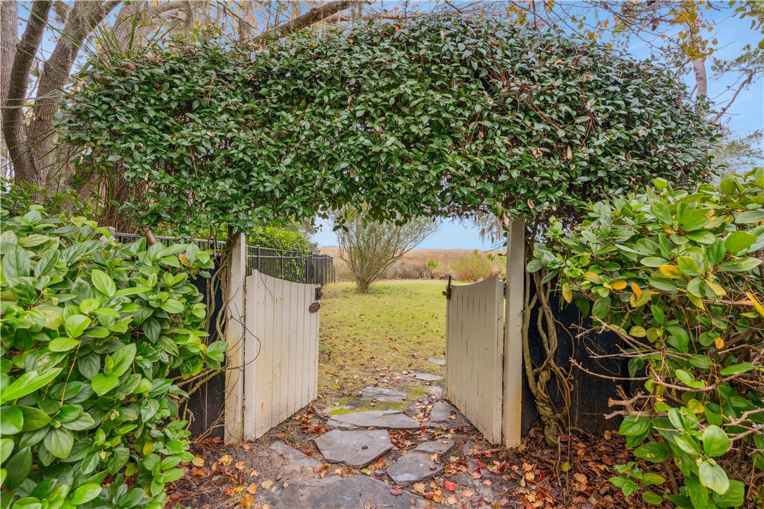 931 Champney St. Simons Island, GA 31522 - Photo 34 of 43