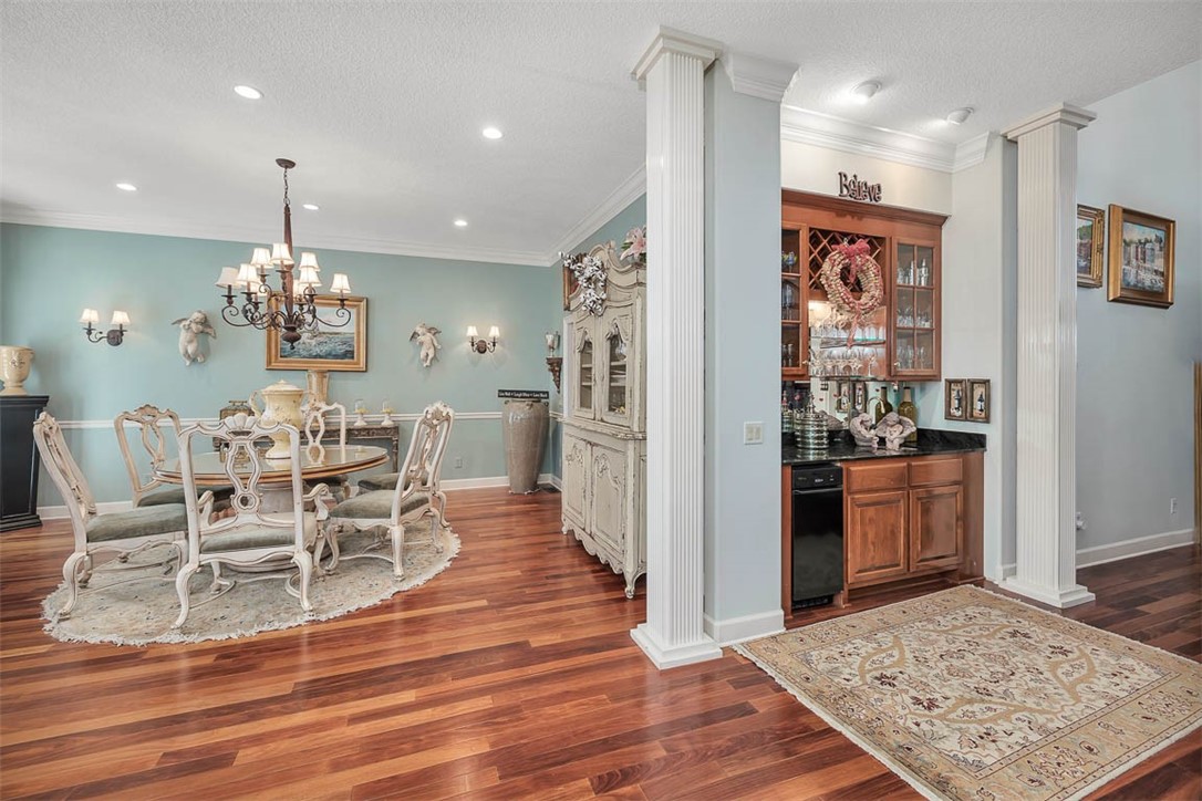 931 Champney St. Simons Island, GA 31522 - Photo 9 of 43