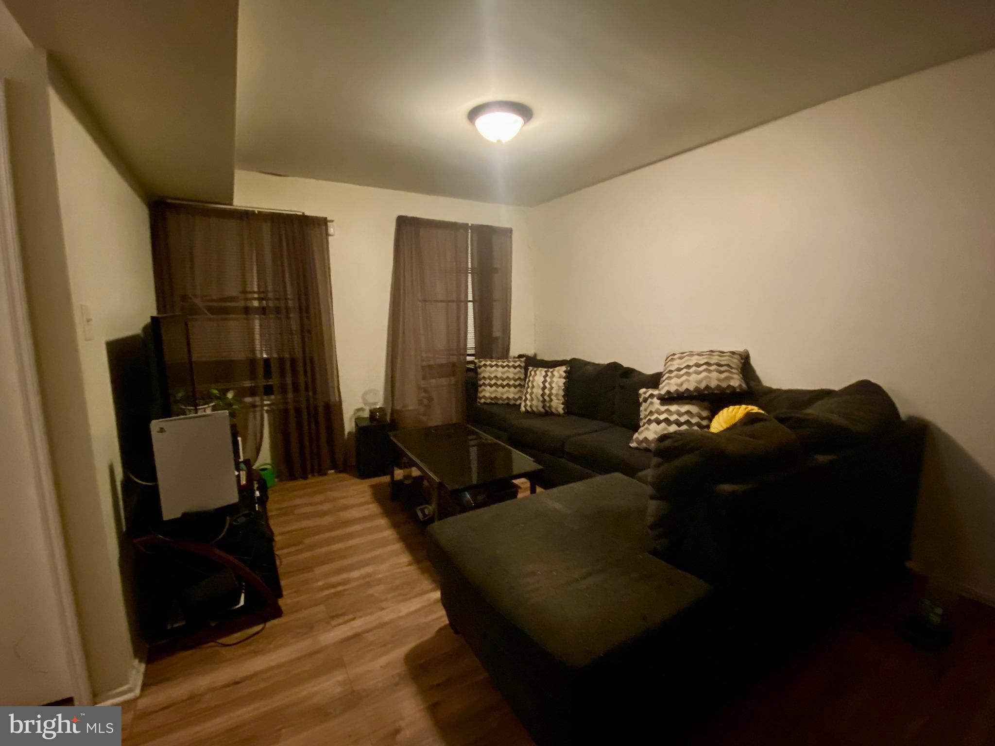 2807 Saxton Road Philadelphia, PA 19114 - Photo 5 of 29 Gallery Image 5