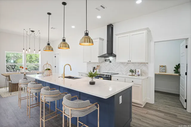 $474,900 | 101 North John Bird, Blanco, TX 78606