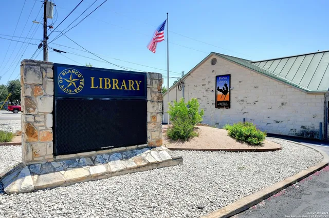 $485,000 | 101 North John Bird, Blanco, TX 78606