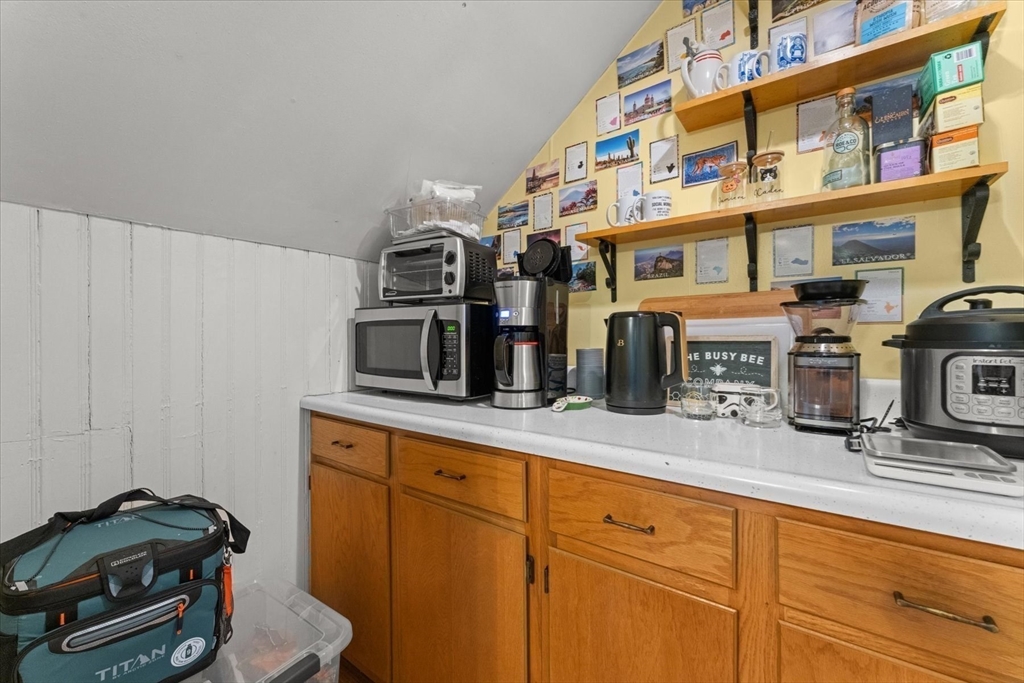 15 Steele Street Worcester, MA 01607 - Photo 31 of 42 Gallery Image 31