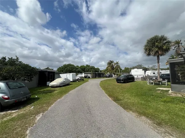 $3,200,000 | 15992 West Colonial Drive, Oakland, FL 34787