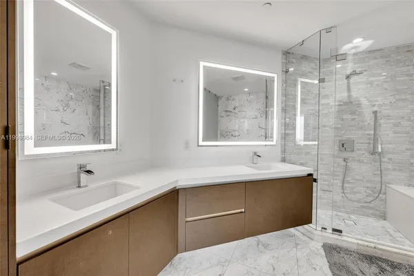 $8,500 | 851 Northeast 1st Avenue, Unit 3708, Miami, FL 33132