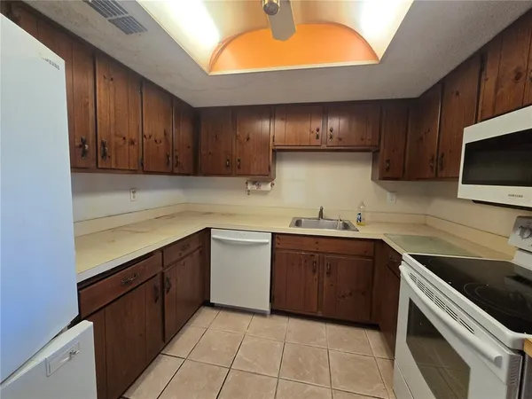 $90,000 | 512 Fairways Circle, Unit A, Ocala, FL 34472