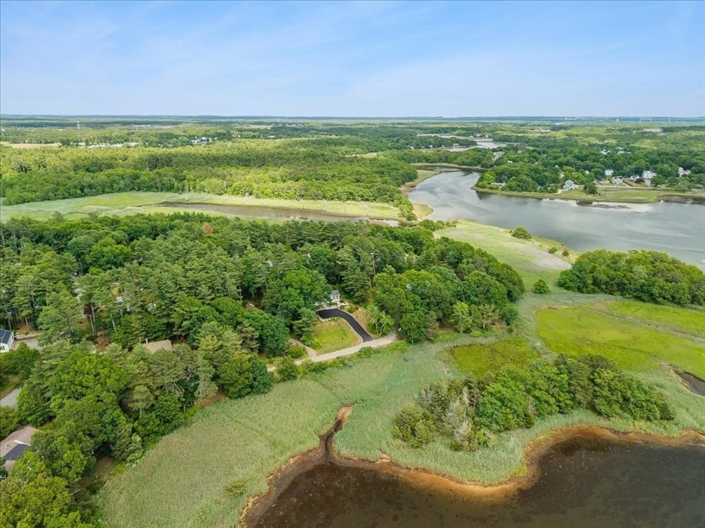 66 Mayflower Ridge Drive Wareham, MA 02571 - Photo 12 of 37
